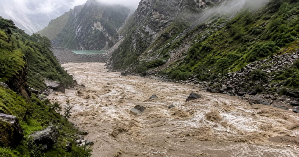 रसुवाको नदीतटीय क्षेत्र — प्रयोग गरिने वास्तविक तस्बिरअनुसार विवरण मिलाउनुहोस्।