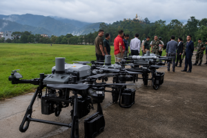 बाढी प्रभावित क्षेत्रमा राहत तथा खोज उद्धारका लागि चीनले नेपाललाई उपलब्ध गराएको ड्रोनसहित आपत्कालीन उपकरण